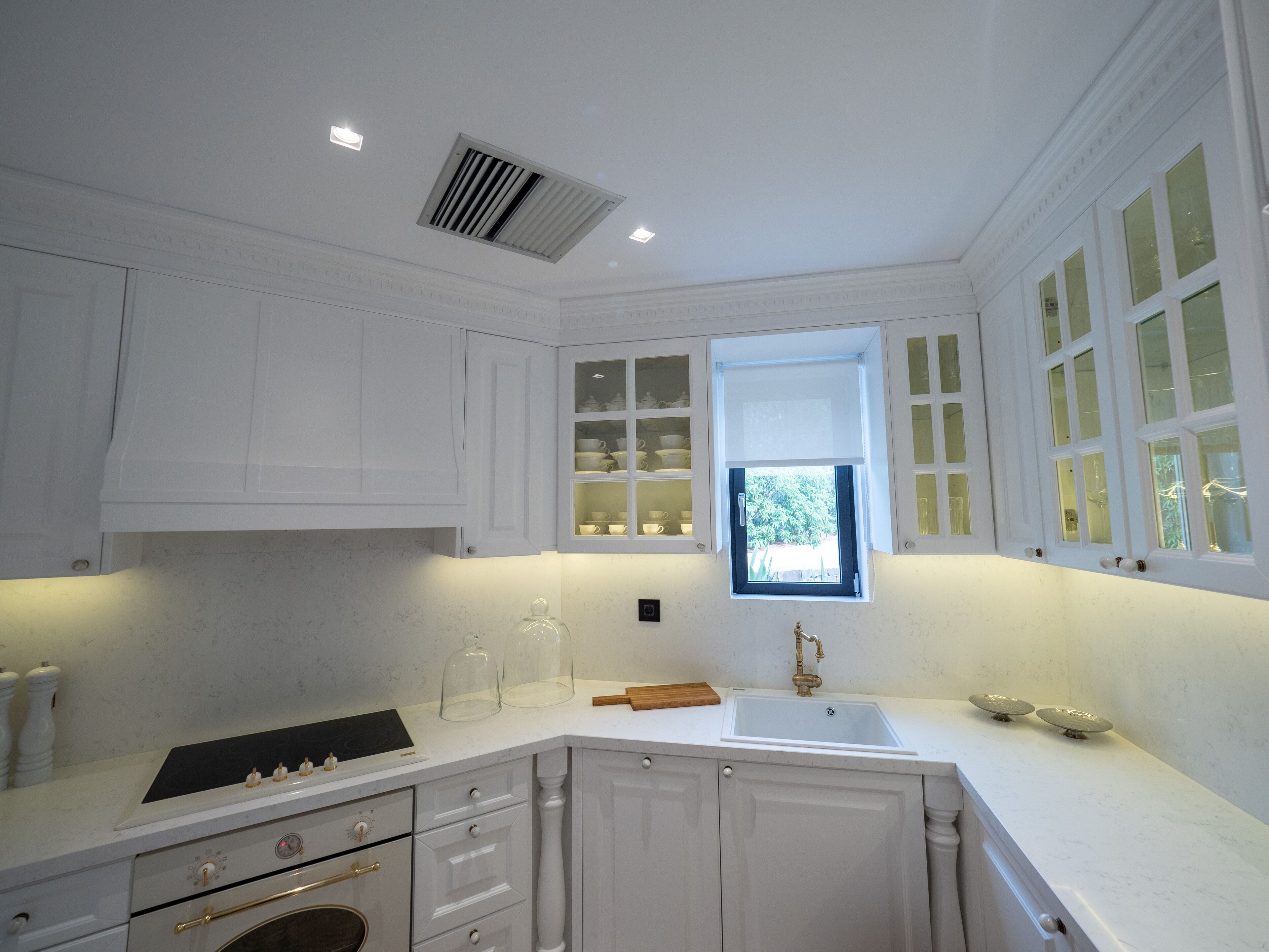 royal villa | premium bedding, minibar, in-room safe, individually decorated