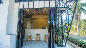 Bar (en la propiedad)