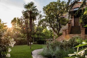 Property grounds - Isola Verde Resort (Castiglione del Lago)