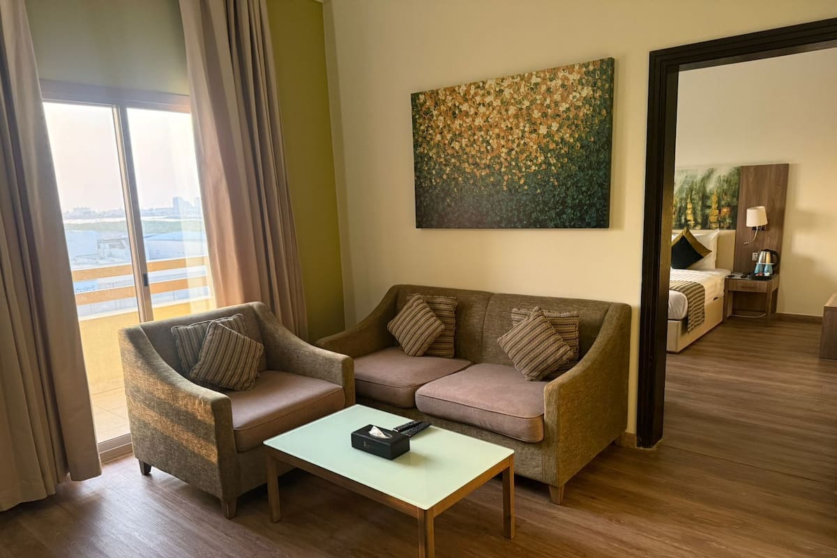 Deluxe Suite