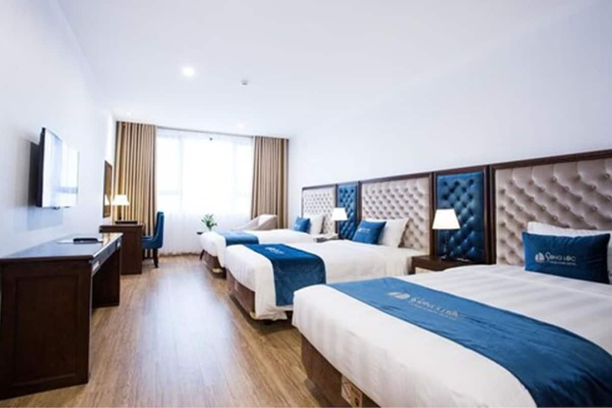 grand deluxe triple room | view from room