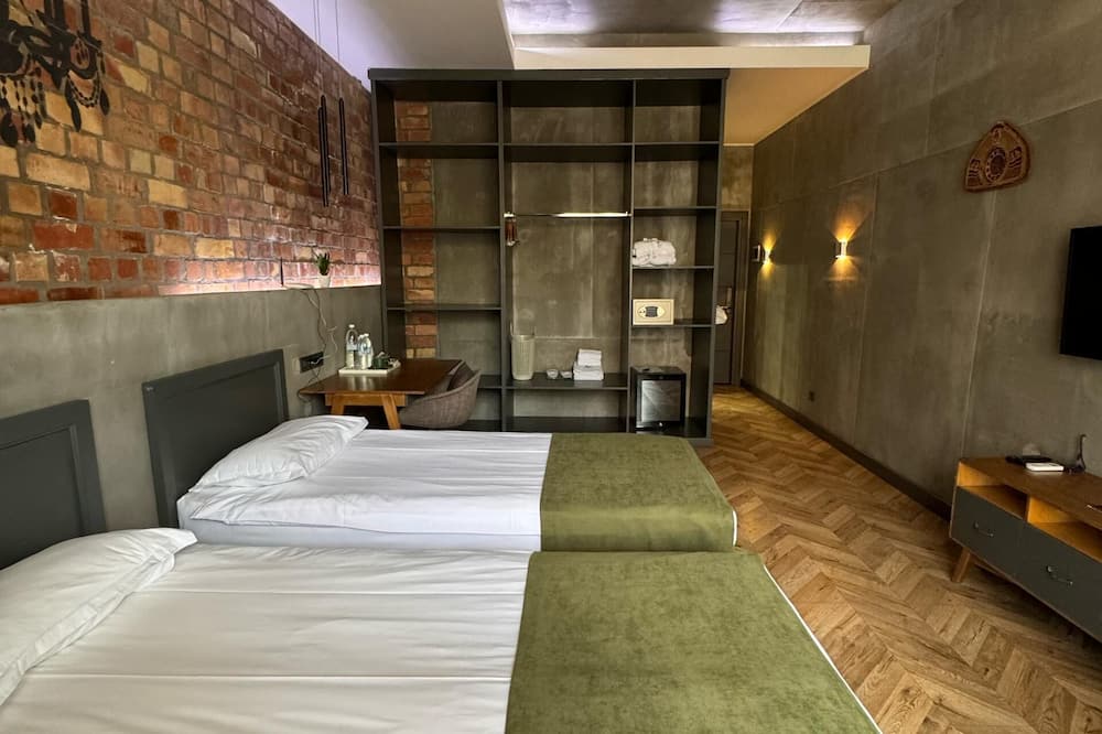 Bugu Hotel