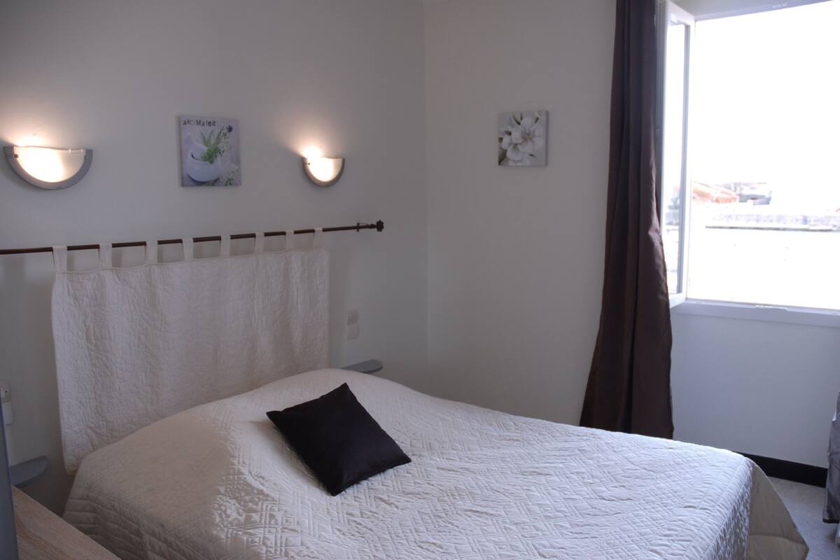 Double Room | WiFi (free)