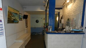 Unclassified image, 5 of 26, button - Hôtel l'Ephèbe (Agde)