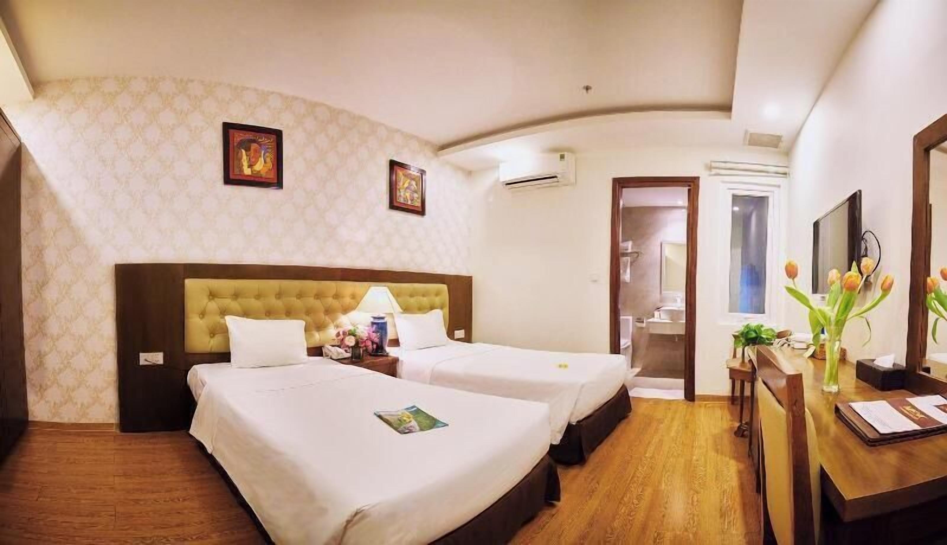 Sengetøy av topp kvalitet, senger med overmadrass og minibar