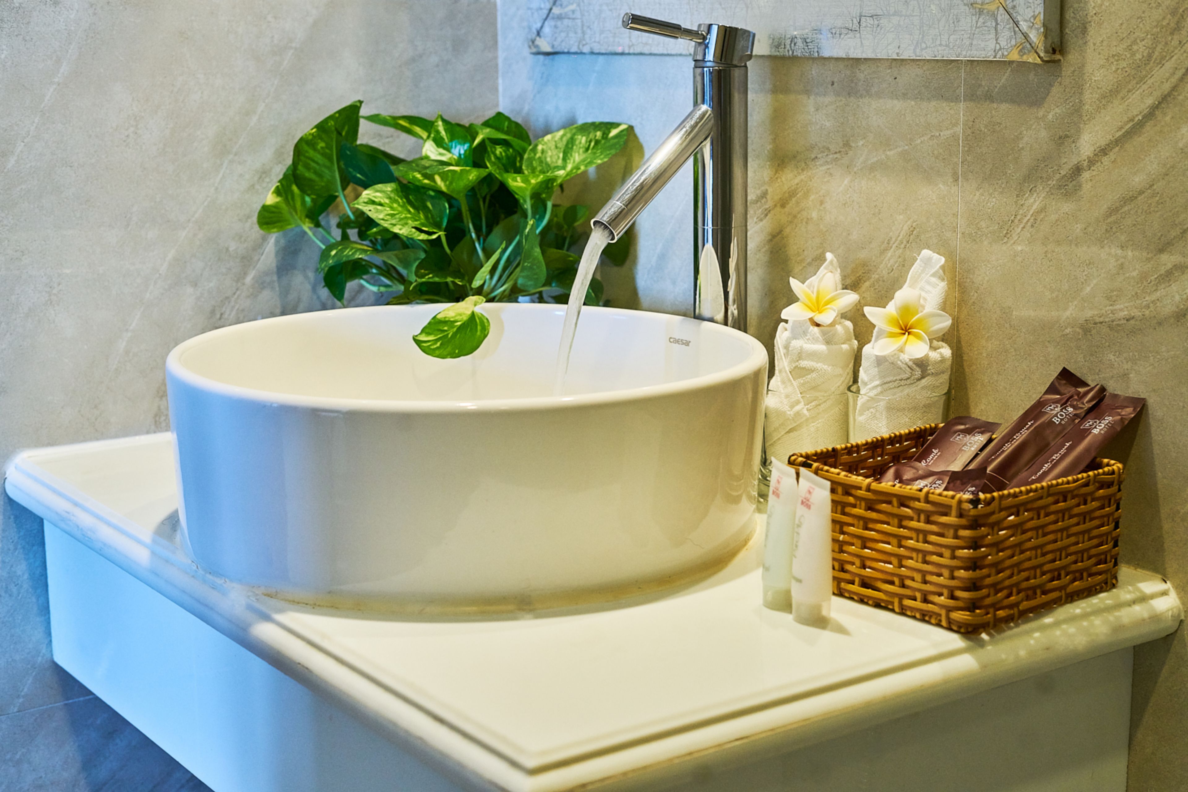 1 bedroom, premium bedding, pillow-top beds, minibar