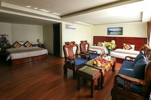 Family Room | Balcony