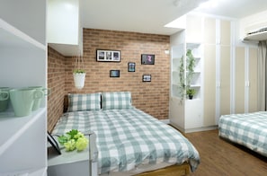 Blackout drapes, free WiFi - Ximending Florid House (Taipei)