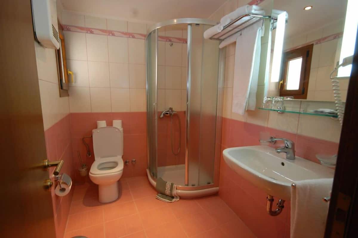 Caja de seguridad en la habitación y insonorización