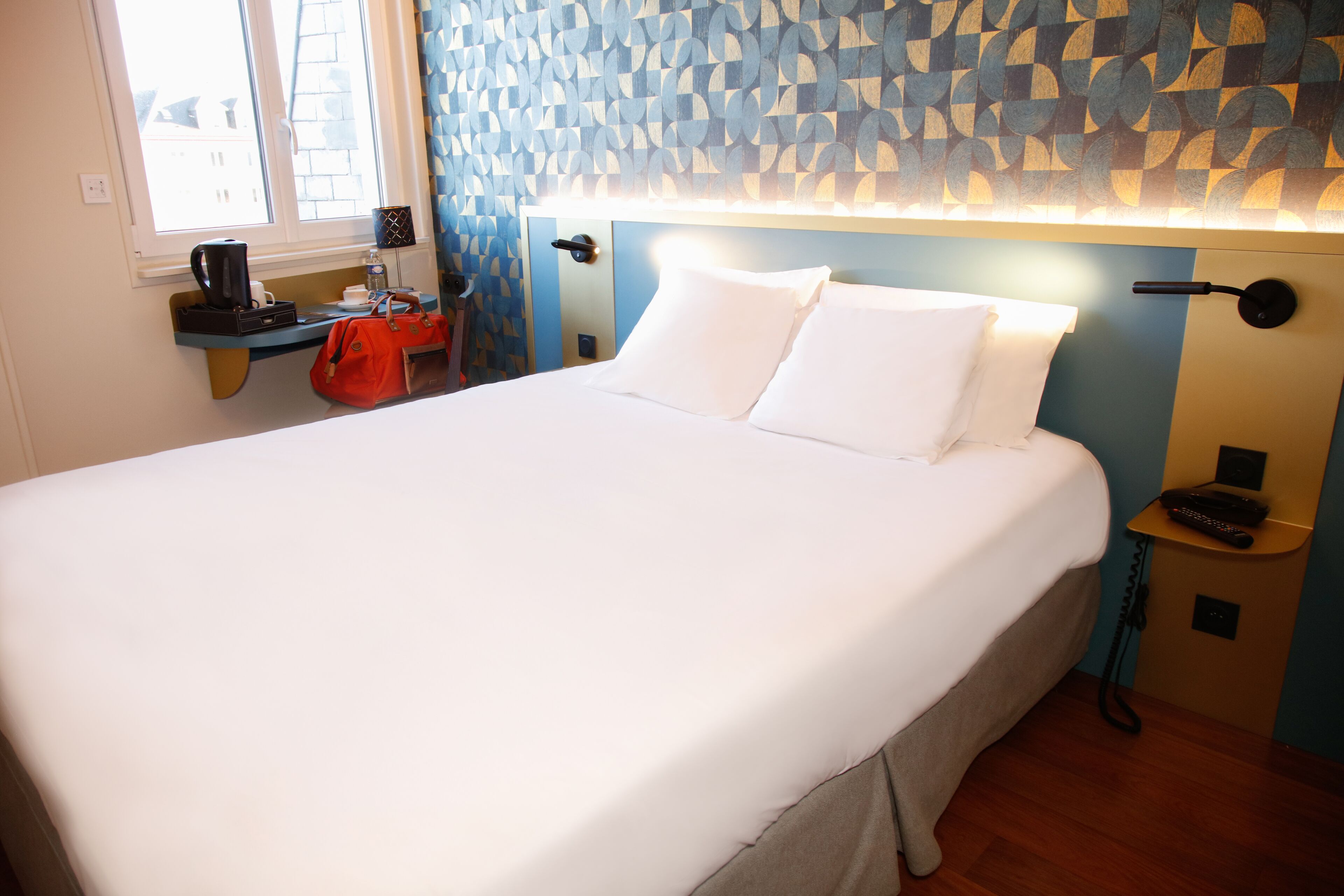 standard double room | 1 bedroom, premium bedding, desk, iron/ironing board