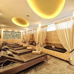 Sauna, steam room, body treatments, aromatherapy, hot stone massages