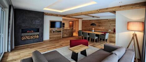 Luxury Appartement TOP 13 / 14 / 15 / 17 / 18 | In-room safe, desk, soundproofing, free WiFi