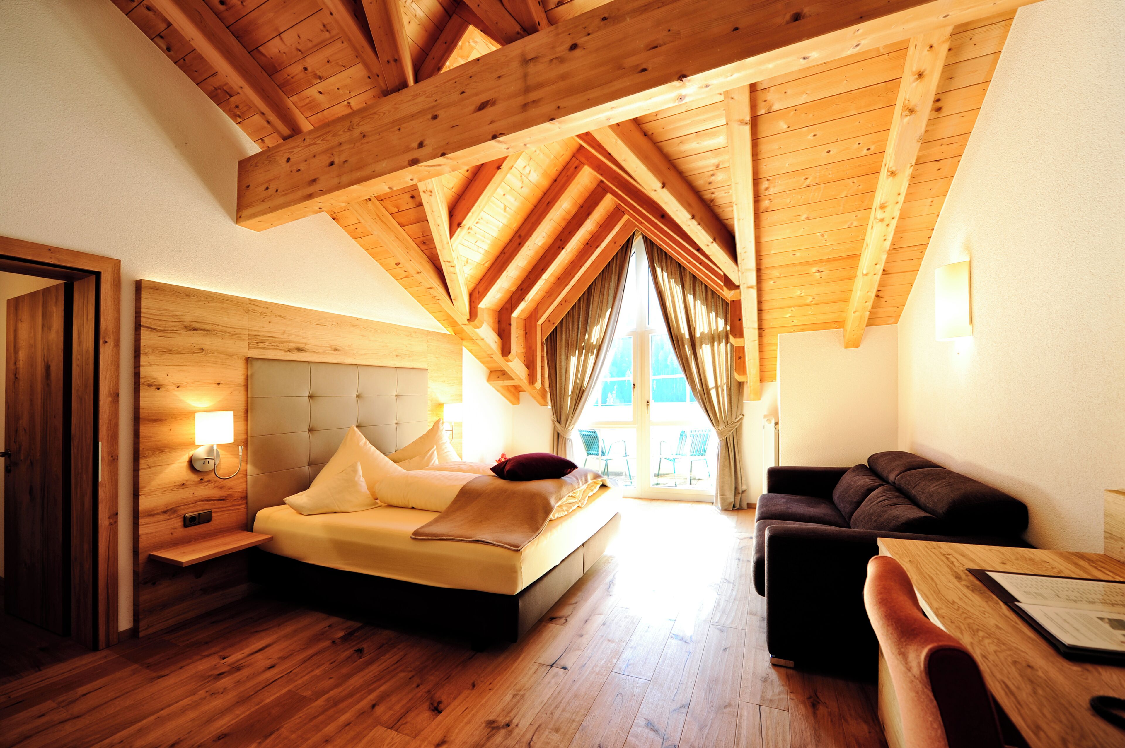 Coffres-forts dans les chambres, bureau, chambres insonorisées