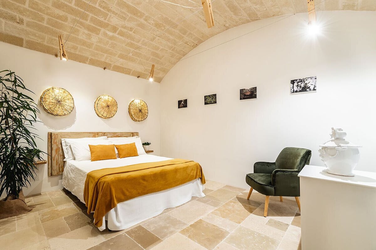 2 habitaciones y espacio para trabajar con laptop