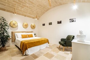 MILLENARIA | Ferro/asse da stiro, Wi-Fi gratuito, lenzuola