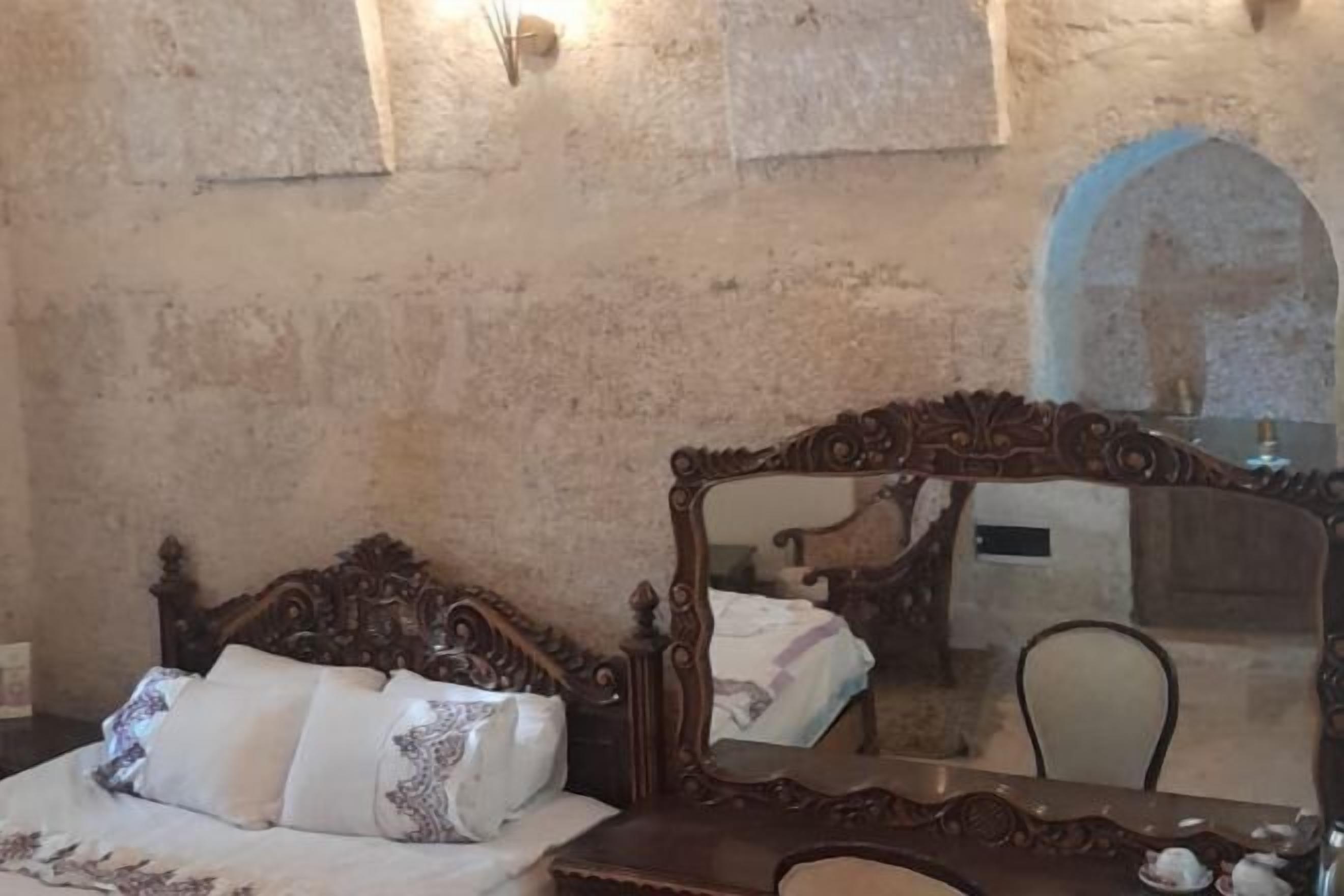 Individually decorated, individually furnished, desk, laptop workspace