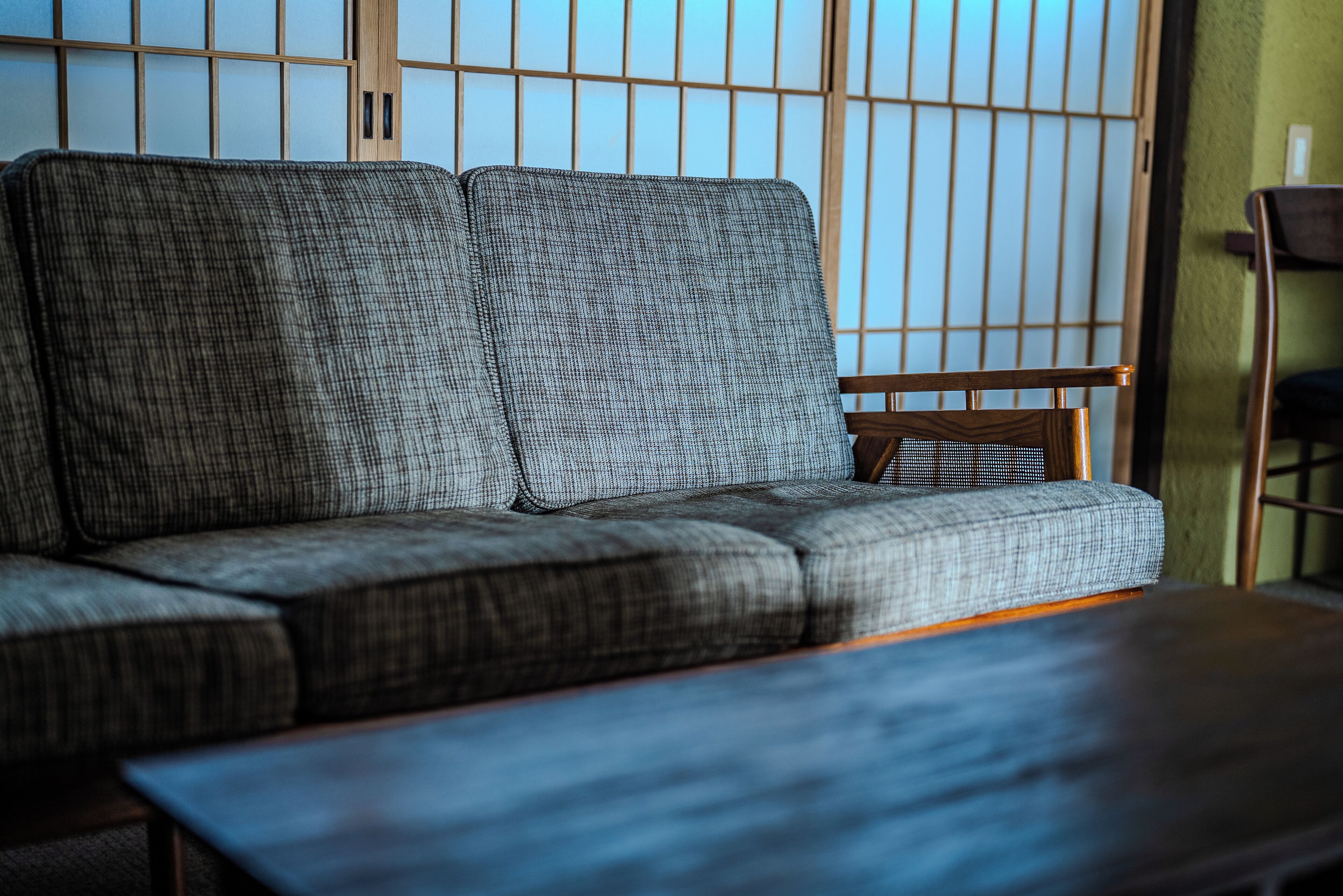 Western Room 21square meter (2 people, Sink, WC, Non Smoking) | Living area | Flat-screen TV