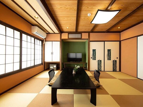 Iron/ironing board, free WiFi - Ryokan Kiraku (Beppu)