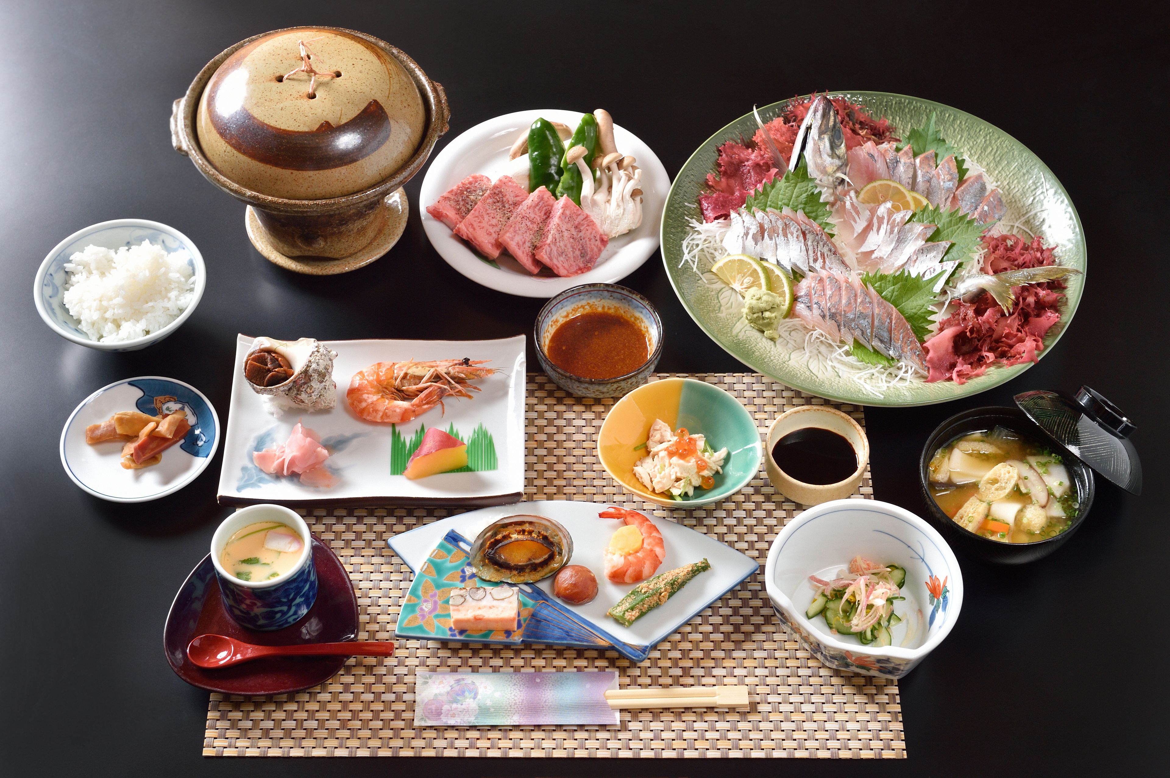 餐飲