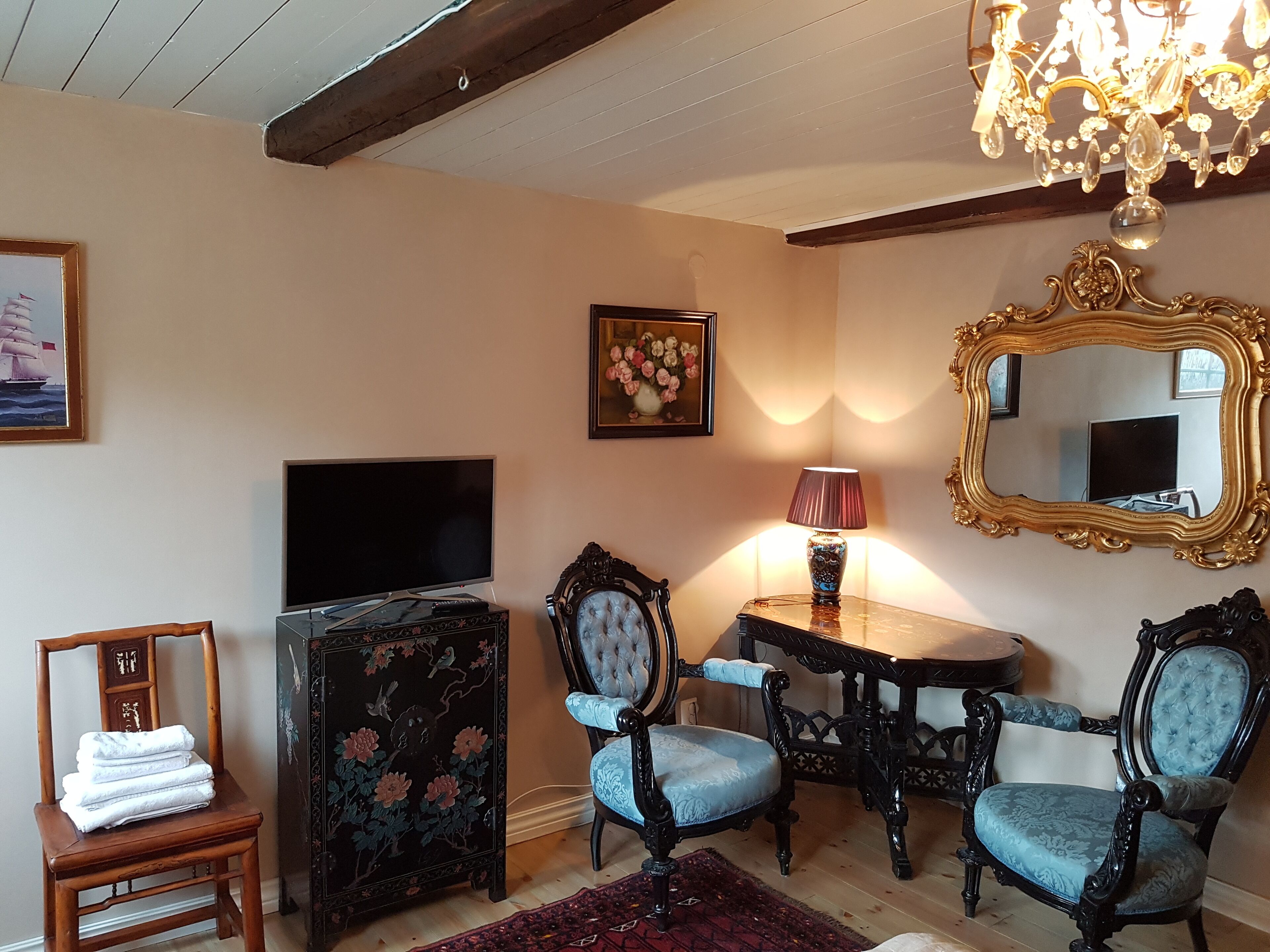 Basic Double Room, 2 Twin Beds, Garden View | Private kitchen | Fridge, microwave, stovetop, espresso maker