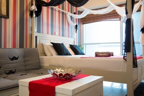 基本開放式客房 | 獨特設計、獨特裝修、書桌、遮光窗簾/窗簾