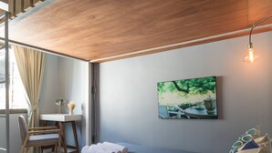 Standard Triple Room with Private Bathroom