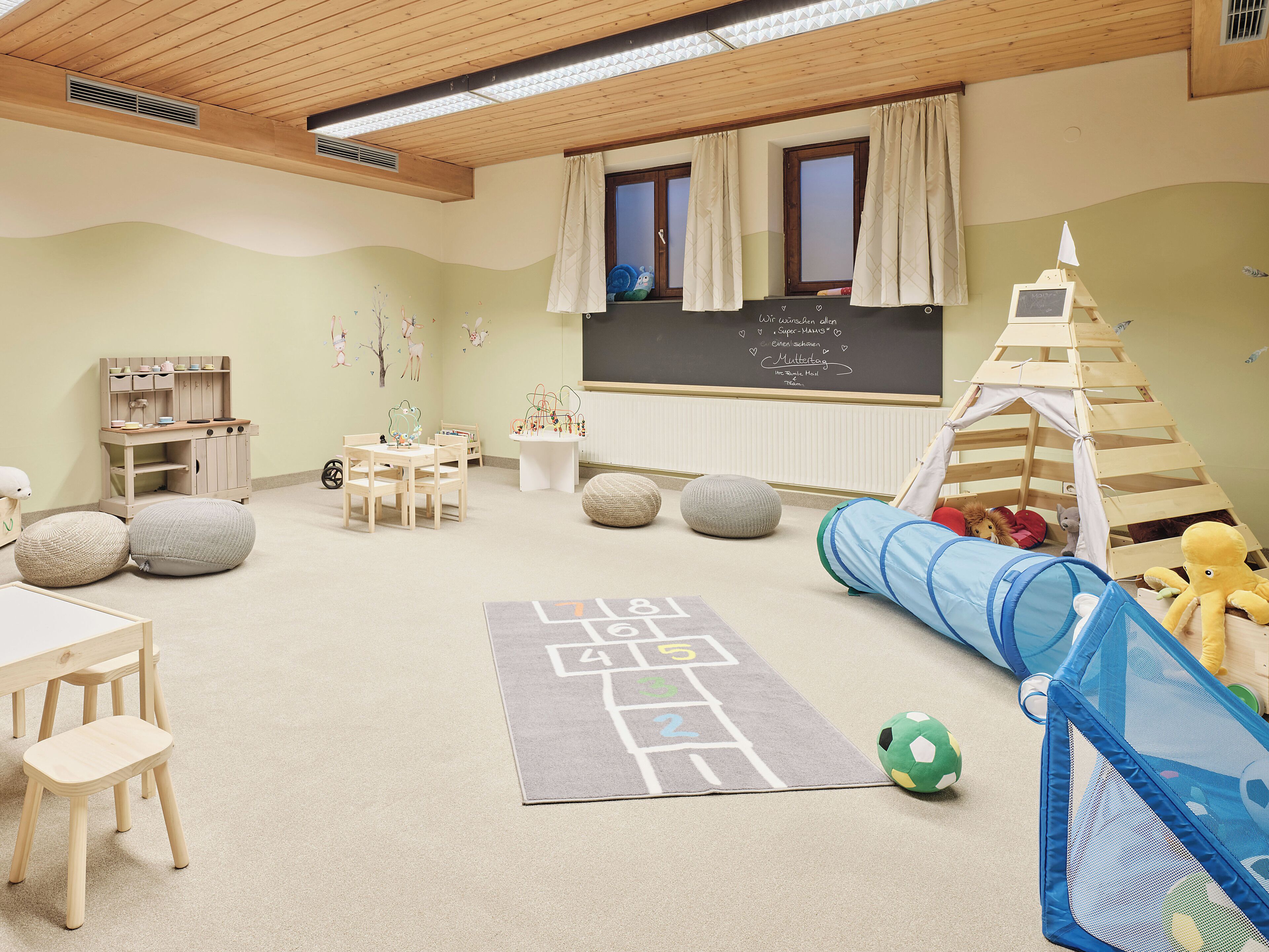 children’s play area – indoor
