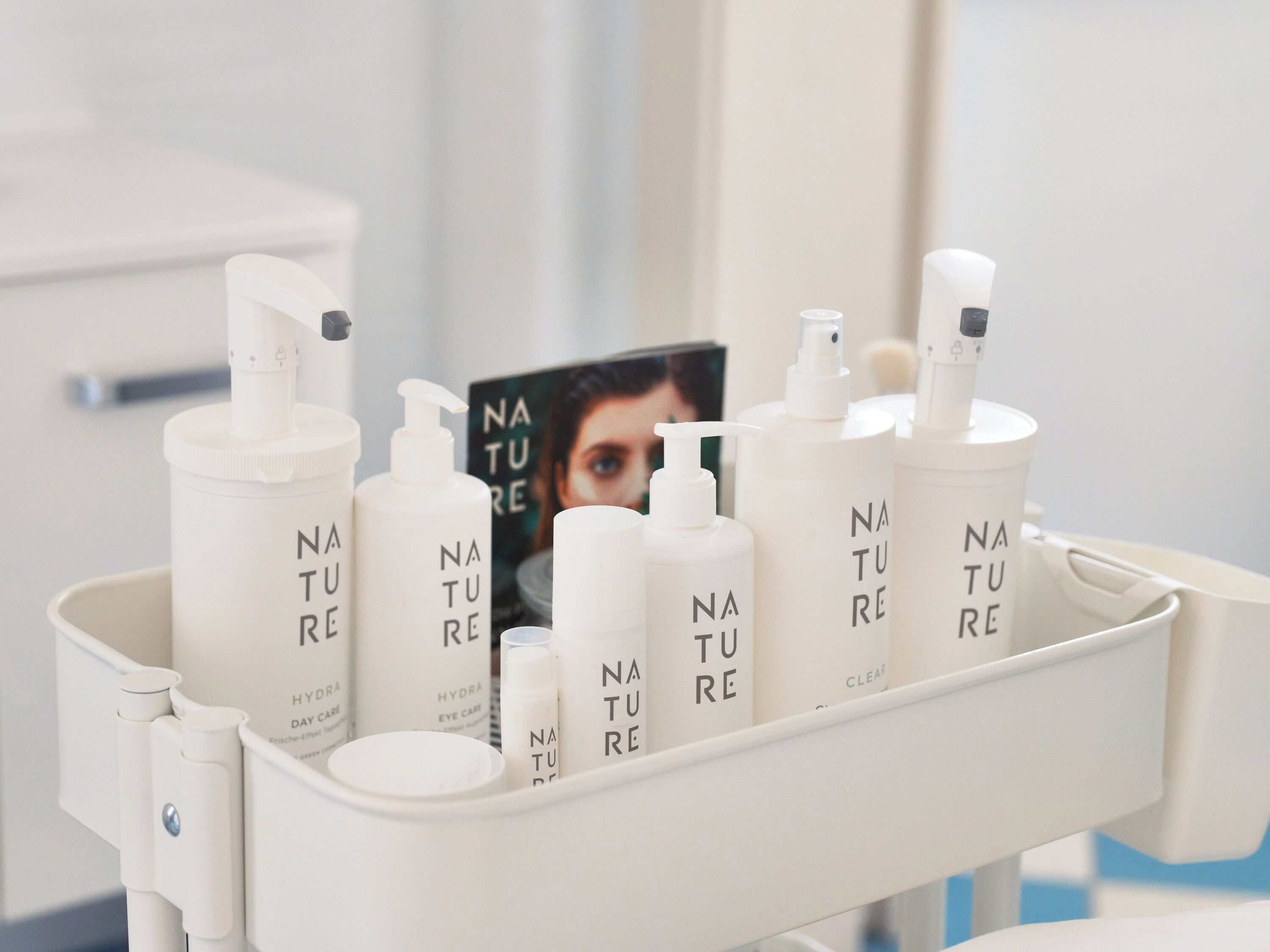 sauna, hot tub, steam room, body treatments, hot stone massages