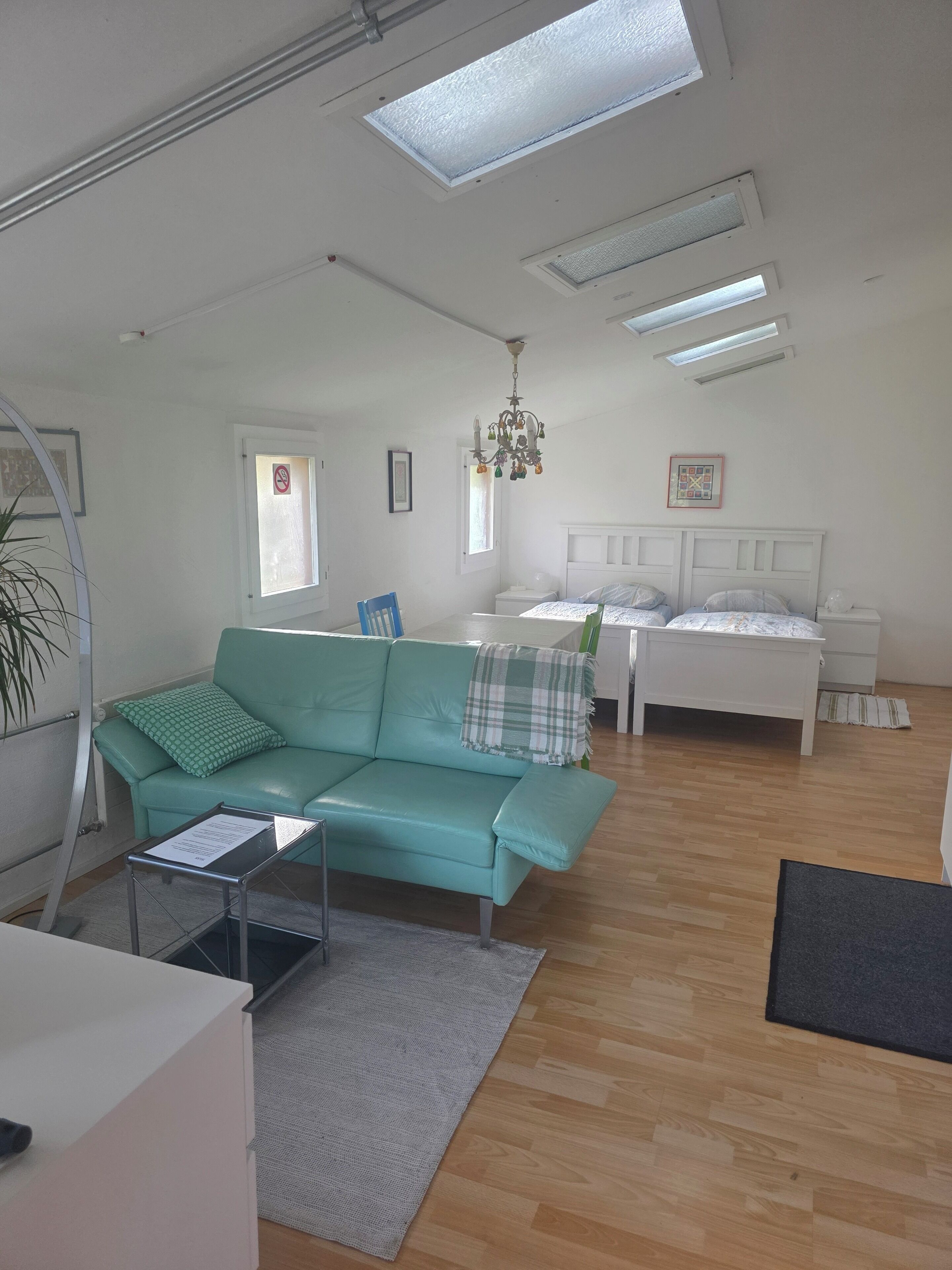 Business Studio | Free cots/infant beds, rollaway beds, free WiFi