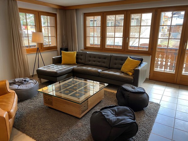 Flat-screen TV - Haus Ares (Zermatt)