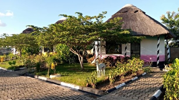 Unclassified image, 1 of 30, button - Morio Motel and Campsite (Morogoro)