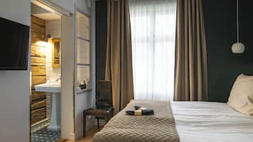 Ropa de cama de alta calidad y artículos del minibar gratis