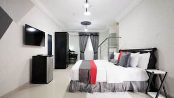 Deluxe Double Room, 1 Queen Bed, Kitchenette