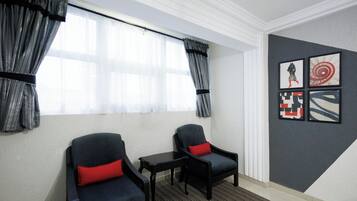 Deluxe Double Room, 1 Queen Bed, Kitchenette