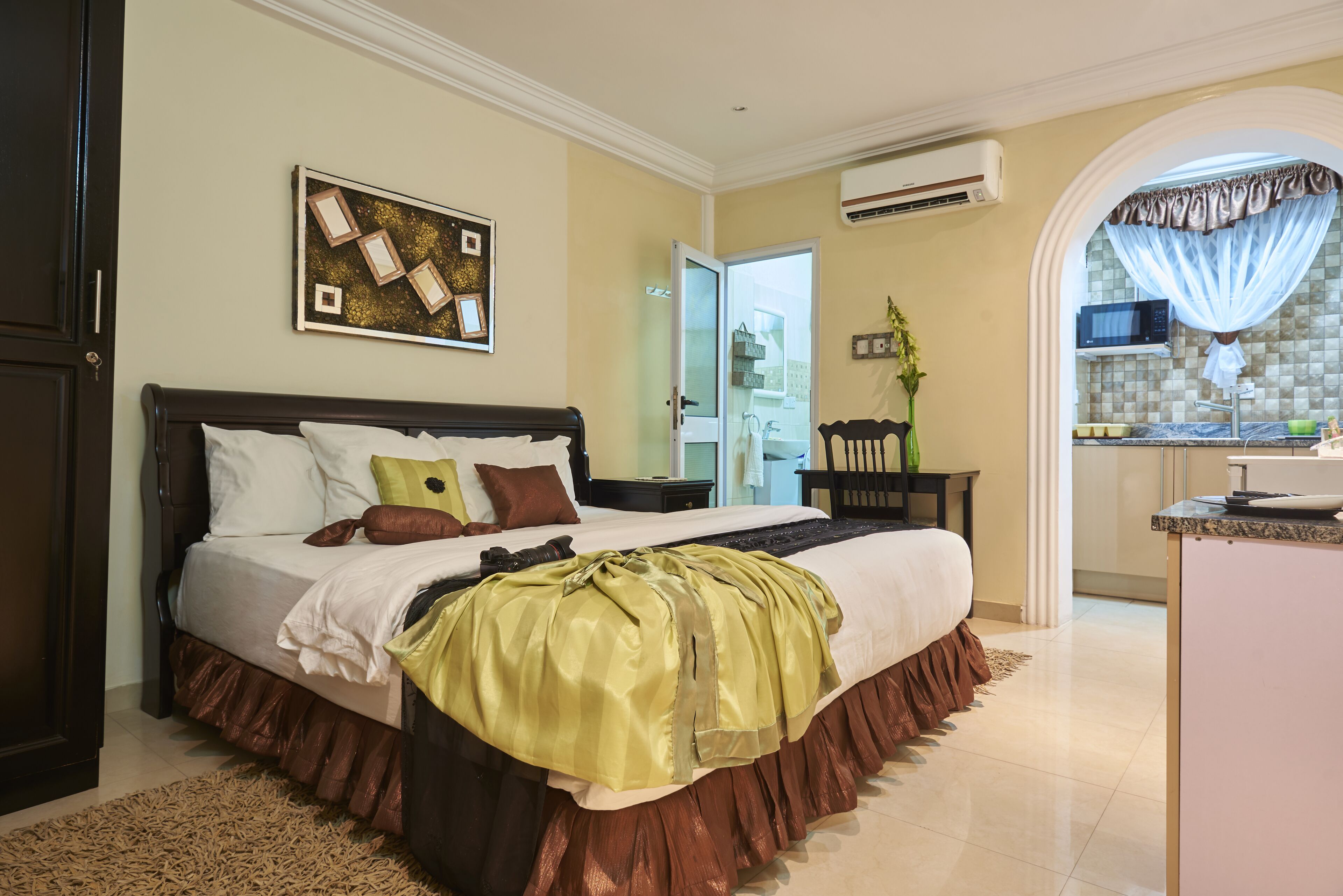 Ropa de cama de alta calidad, cubrecamas y colchones con pillow-top 