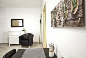 Apartment (101) | In-room dining - Boardinghouse Gaimersheim (Gaimersheim)