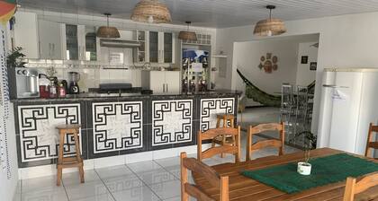 Porto das Palmeiras Hostel