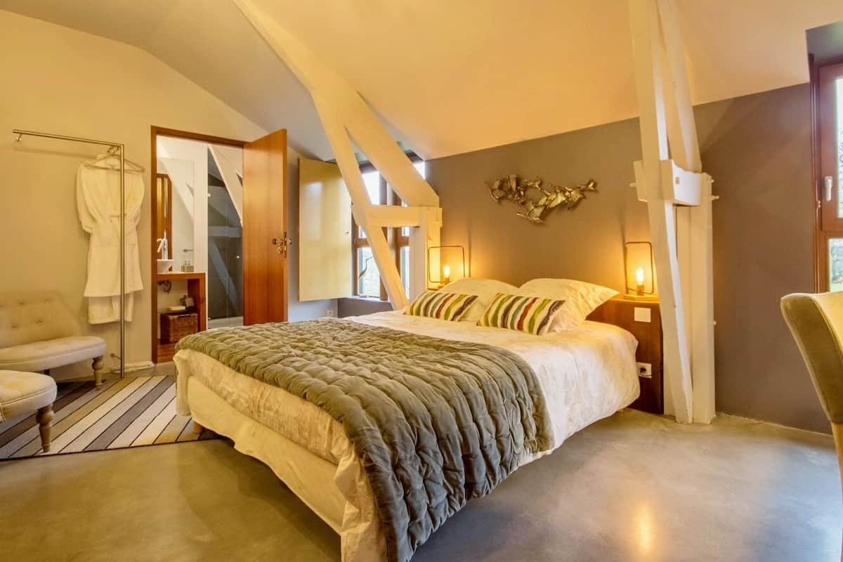 Superior Double Room, Ensuite, Garden View (Chambre L'Envolée)
