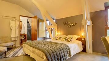 Chambre Double Supérieure, salle de bains attenante, vue jardin (Chambre L'Envolée) | 1 chambre