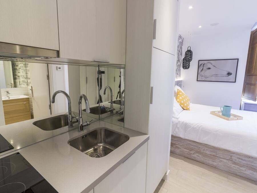 Studio | Private kitchenette