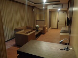 Suite Eksekutif | Area keluarga | TV layar datar
