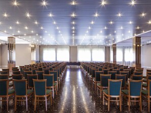 สถานที่จัดงานประชุม