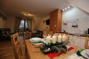 Huoneisto | Ruokailu omassa huoneessa