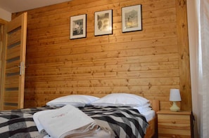 Apartment | 1 bedroom, premium bedding, individually decorated, blackout drapes