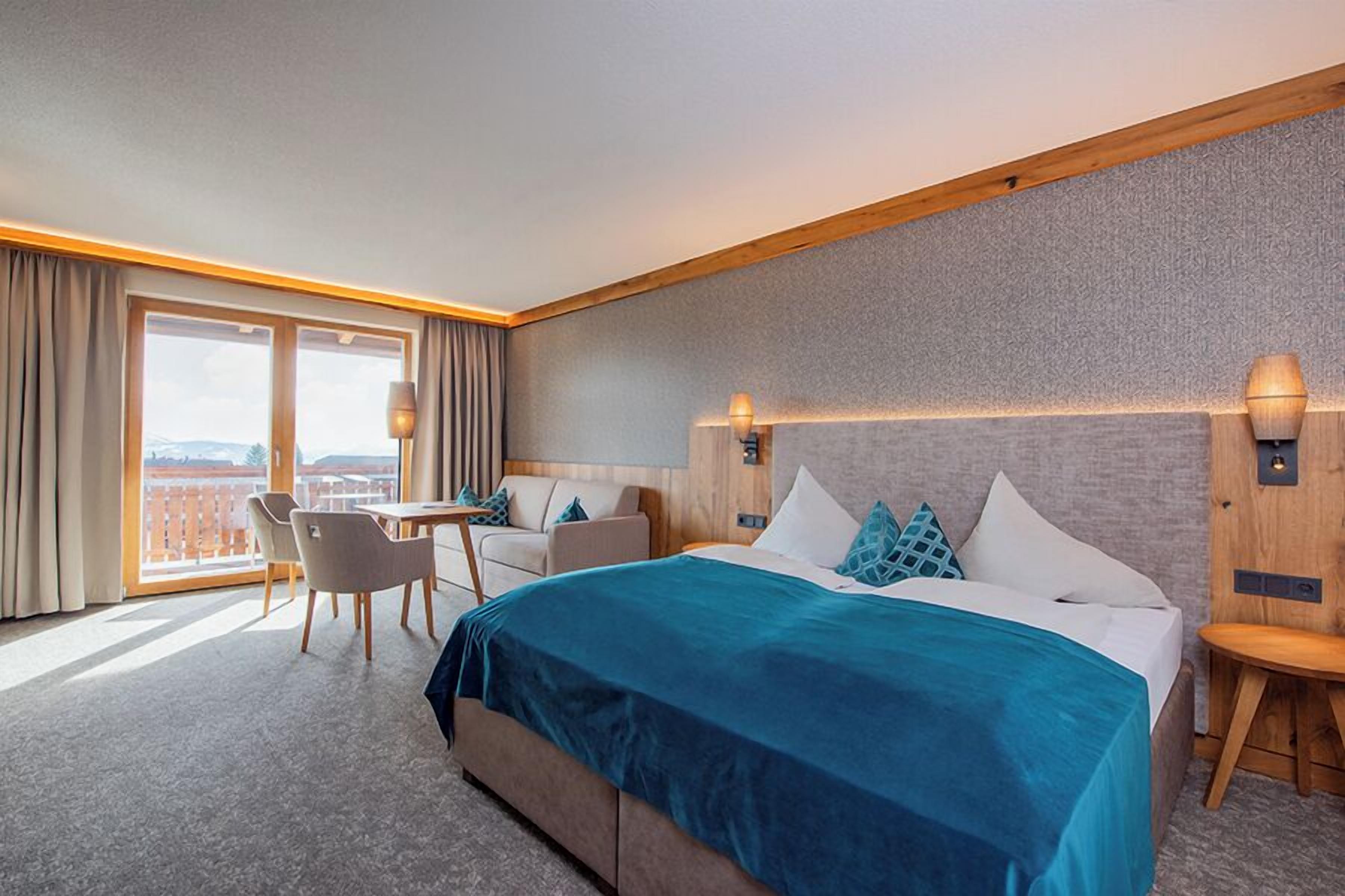 1 bedroom, in-room safe, desk, soundproofing