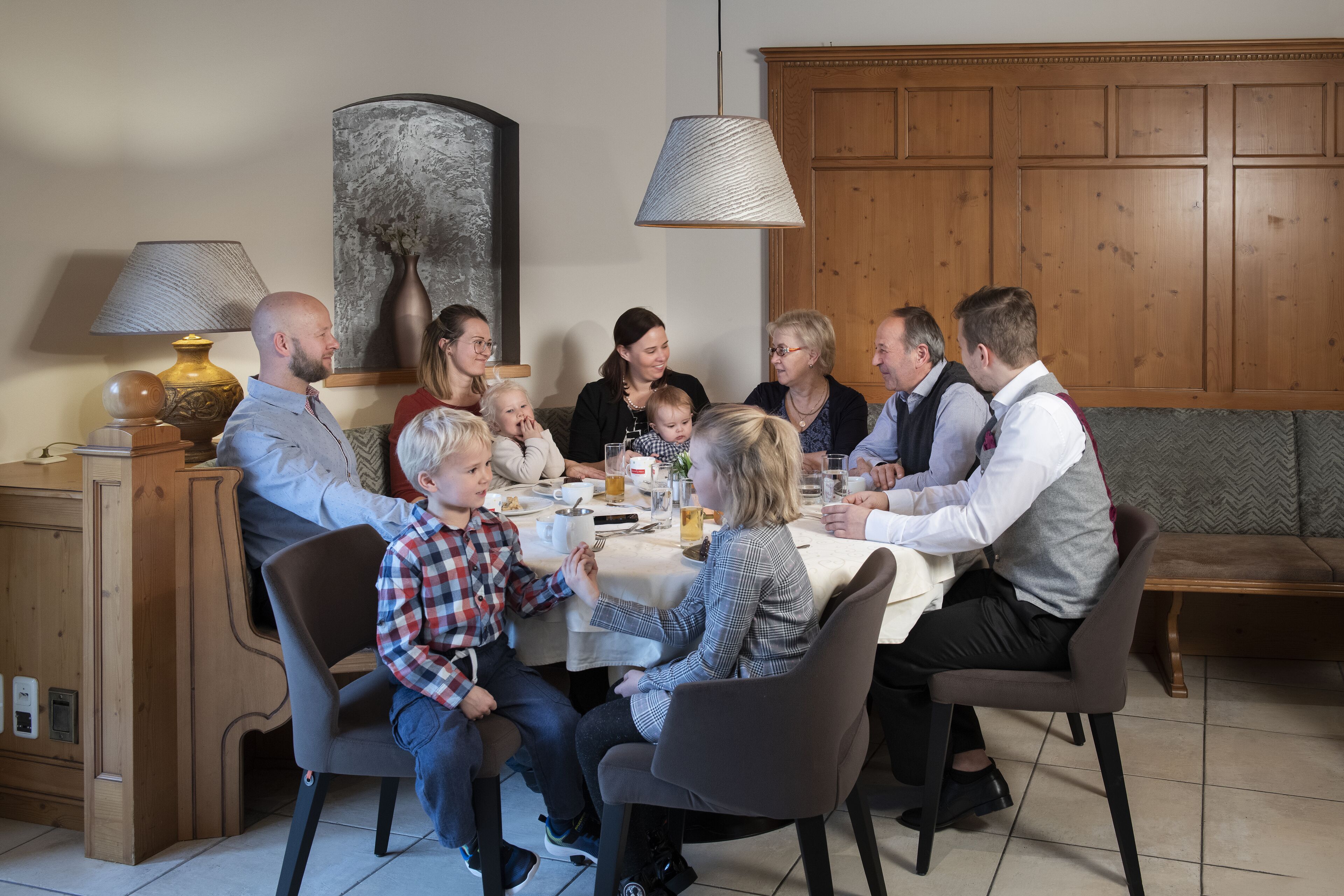 lunch and dinner served, regional cuisine