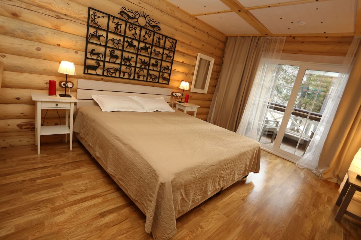 Chambre Confort, 1 chambre, balcon, rez-de-chaussée | Literie de qualité supérieure, rideaux occultants