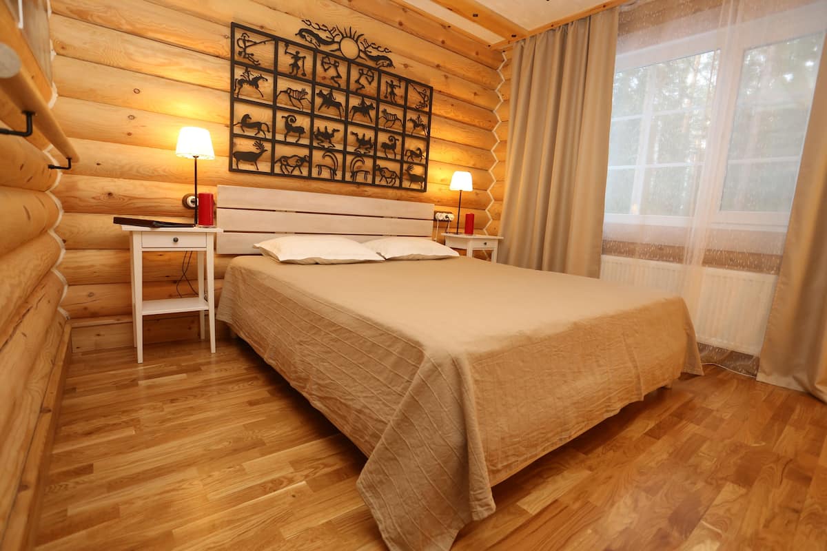 Chambre Double Standard, 1 très grand lit, rez-de-chaussée | Literie de qualité supérieure, rideaux occultants
