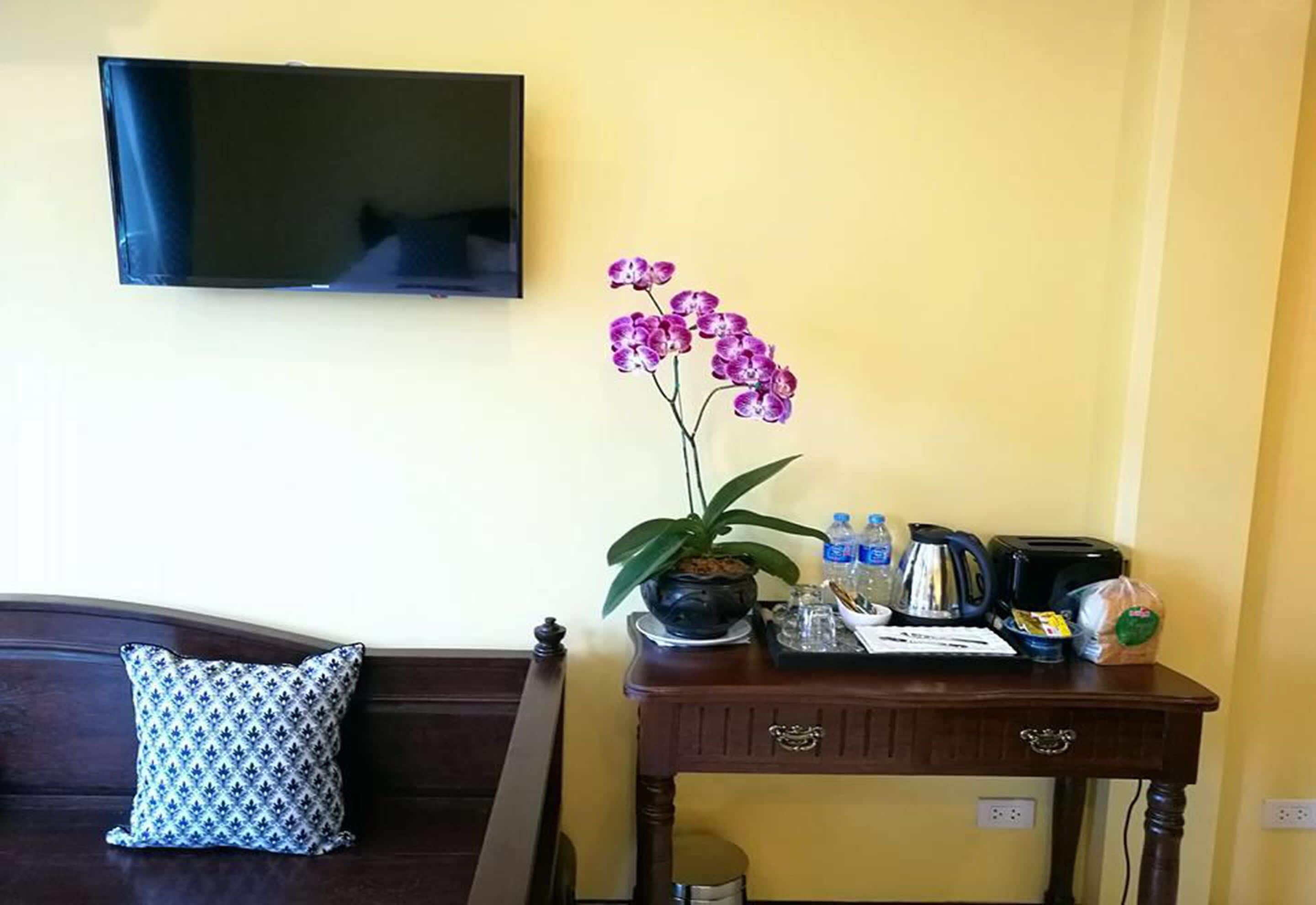 Foto - The Velvet Orchid