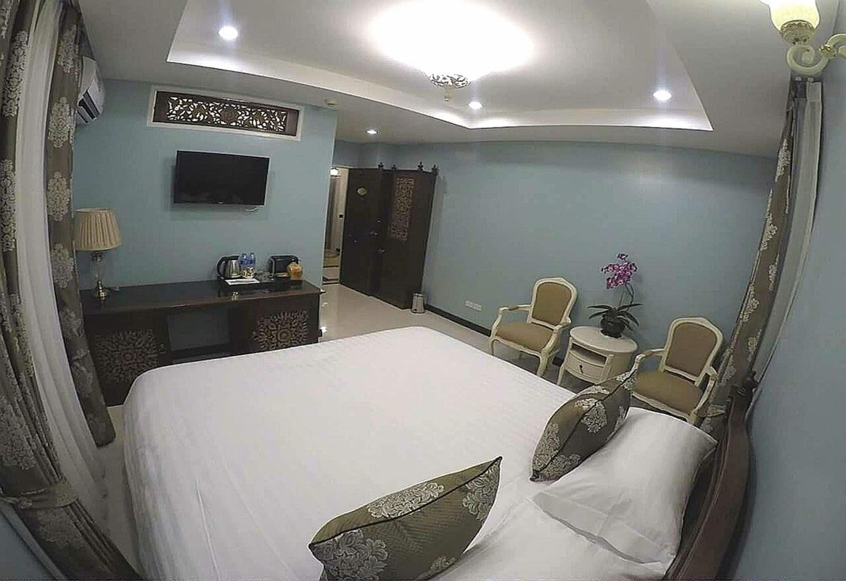 Foto - The Velvet Orchid